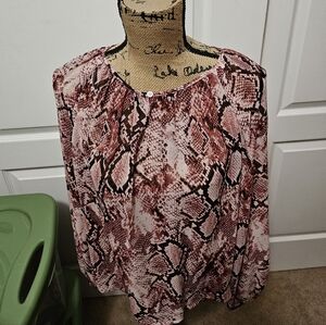 NWT ☆ Vince Camuto Top/Blouse, Size Medium, Brand NEW!